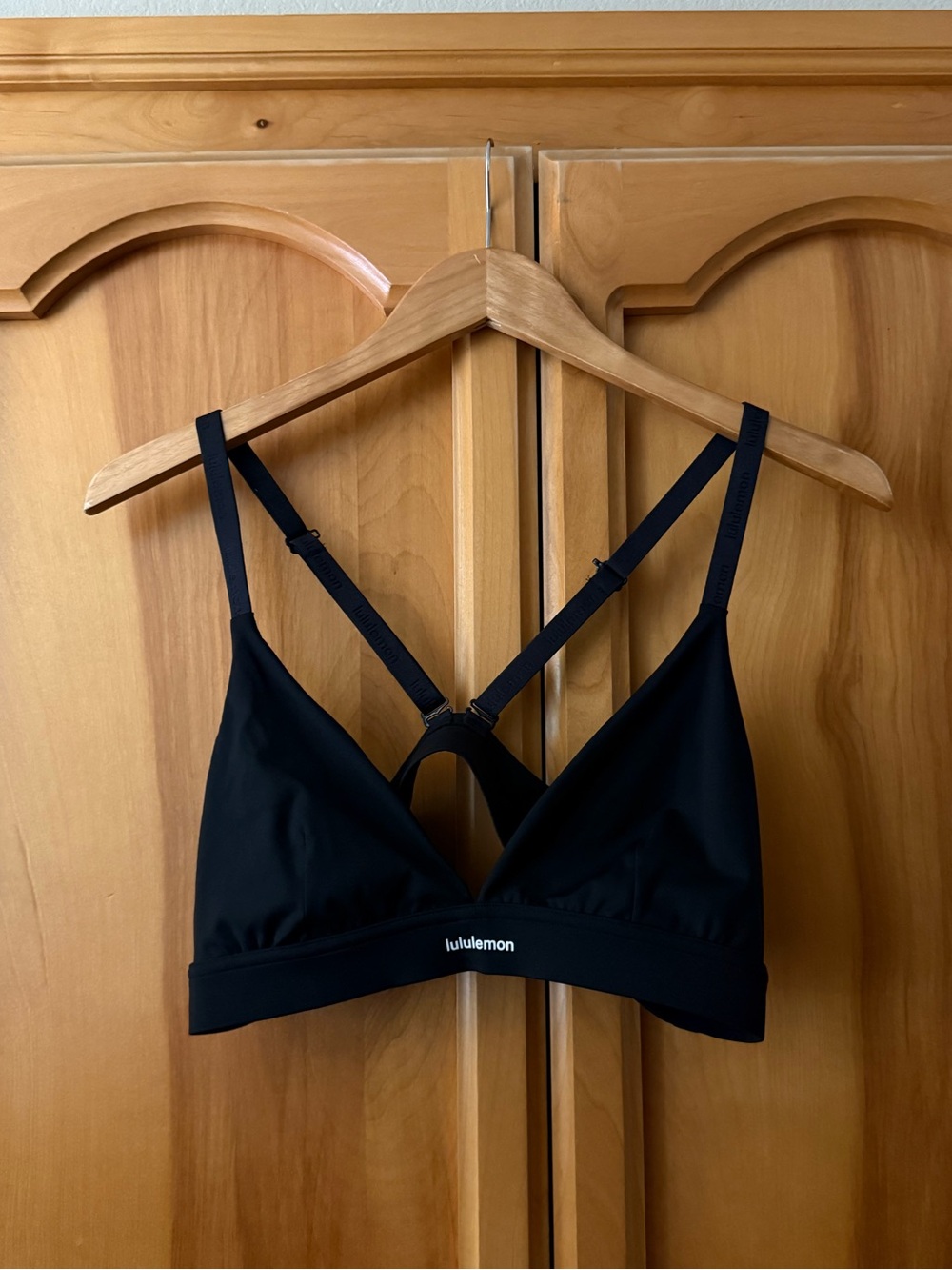 lululemon athletica Black V‑Back Lightweight Bralette